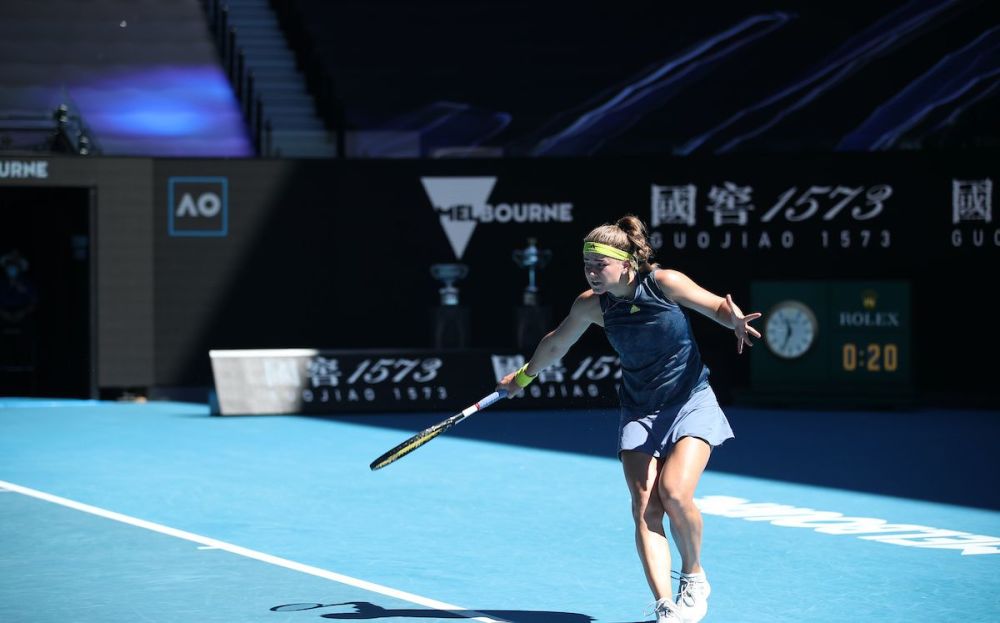 球迷们不仅 球迷们不仅